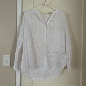 Old Navy Eyelet blouse